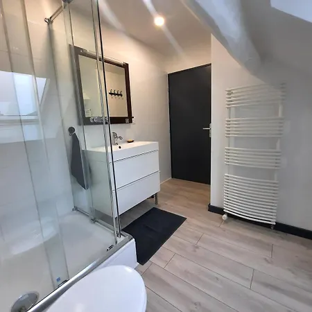 Privees Au Calme Avec Espaces Partages