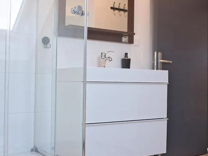 Privees Au Calme Avec Espaces Partages