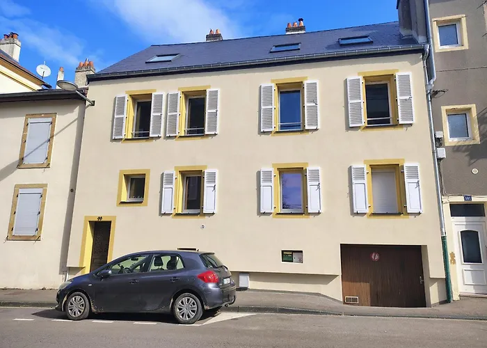 Privees Au Calme Avec Espaces Partages 홈스테이